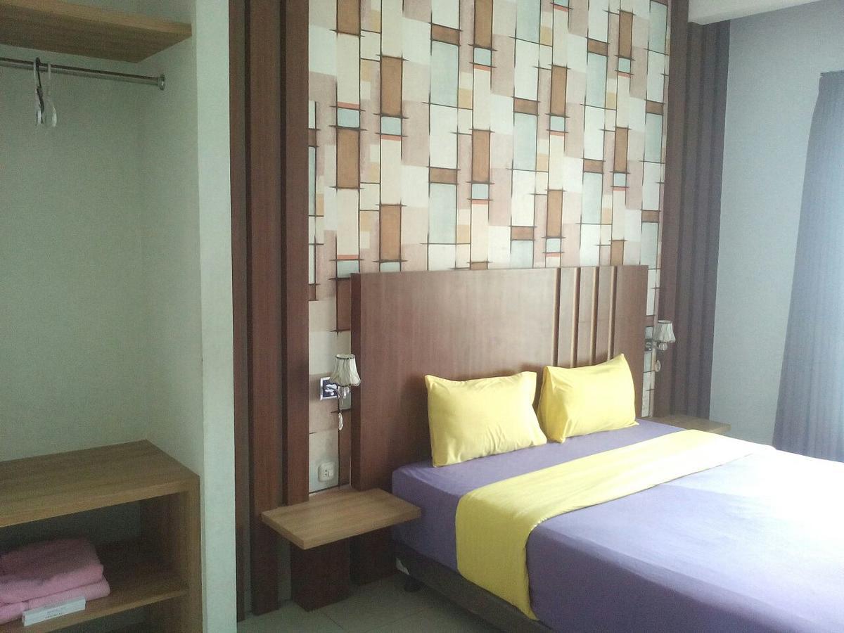 City Hotel Tasikmalaya Esterno foto